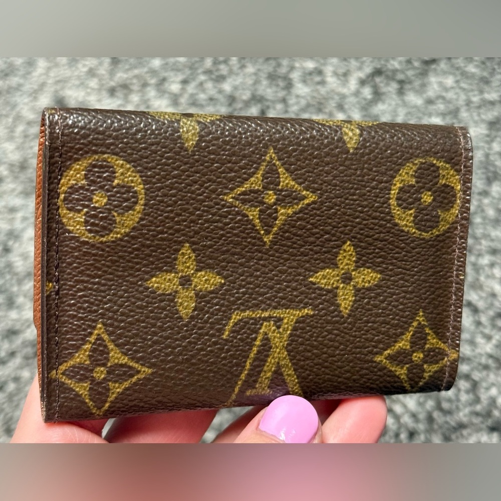 Louis Vuitton 6 ring key holder - Picture 2 of 10